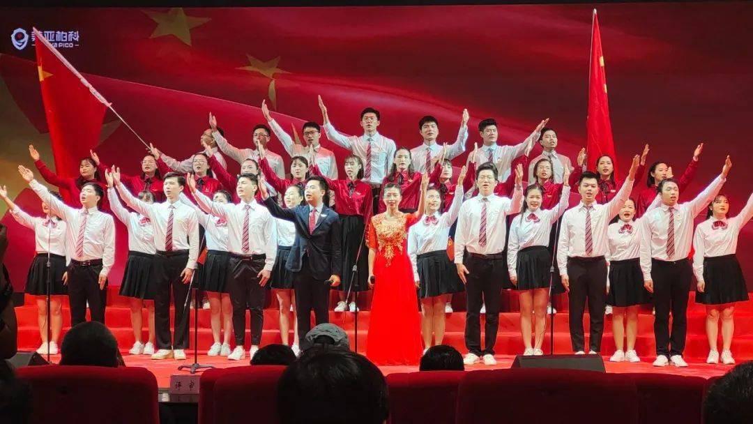 忠县举办“忠情忠橙忠意你”集体颁证暨“我为婚俗改革代言”活动